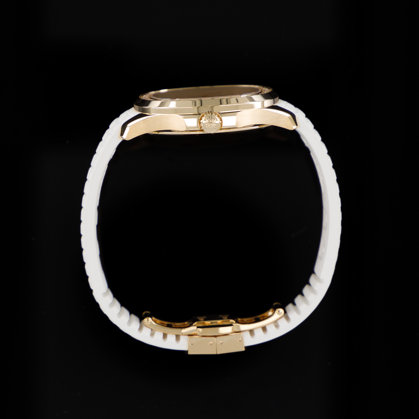 Patek Philippe Aquanaut 38.8mm Rose Gold Diamond Bezel White Dial 5269/200R-001 Ref.043