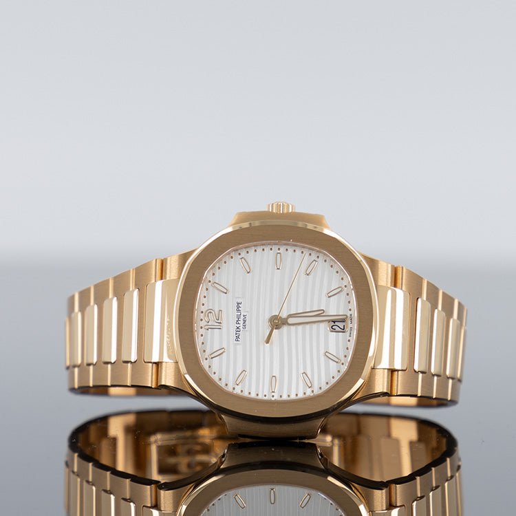 Patek Philippe 7118/1R-001 Nautilus 35.2mm Rose Gold Silvery Opaline Dial