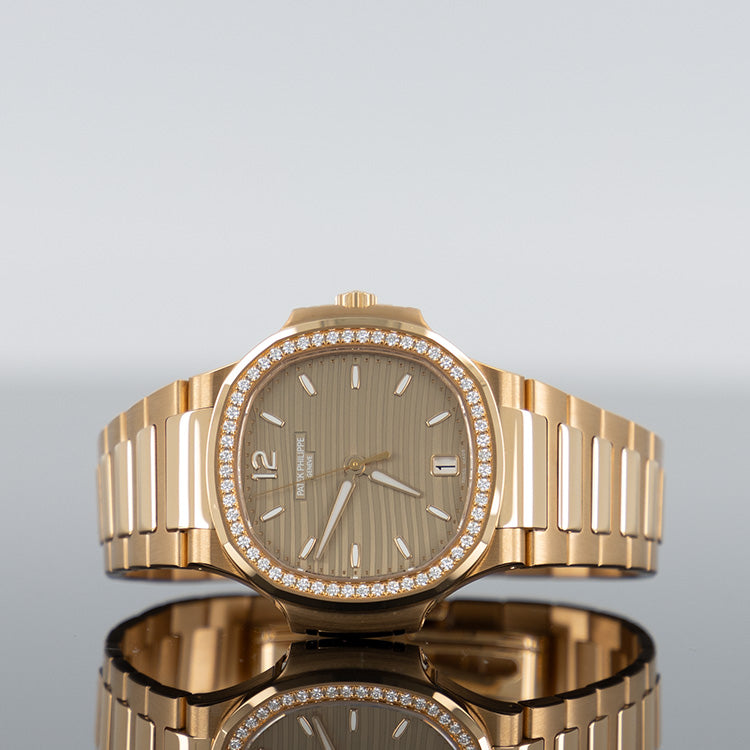 Patek Philippe Nautilus 7118/1200R-010 Rose Gold 35.2 mm