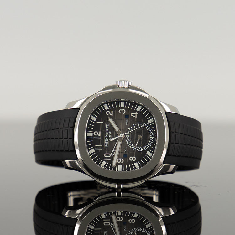 Patek Philippe 5164A-001 Aquanaut 40.8mm Steel Black Dial