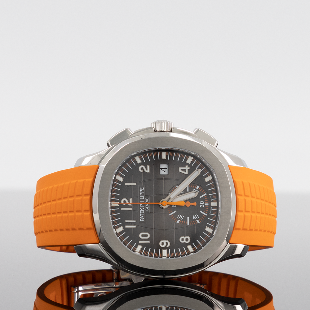 Patek Philippe 5968A-001 Aquanaut 42.2mm Black Dial