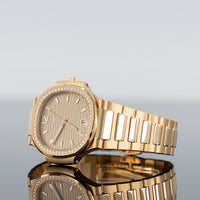 Patek Philippe Nautilus 7118/1200R-010 Rose Gold 35.2 mm 2