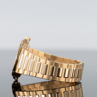 Patek Philippe Nautilus 7118/1200R-010 Rose Gold 35.2 mm 3