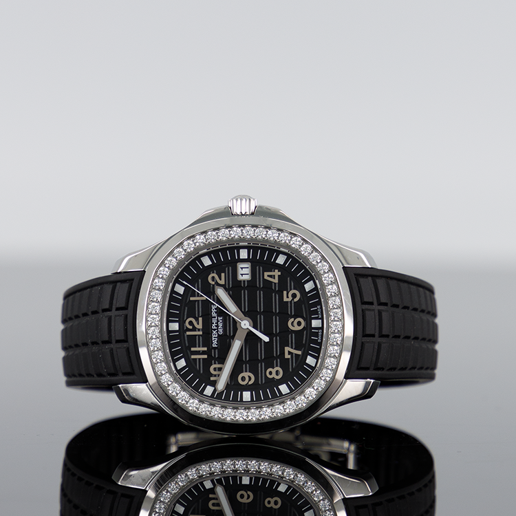 Patek Philippe 5267/200A-001 Aquanaut 38.8mm Steel Diamond Bezel Black ...