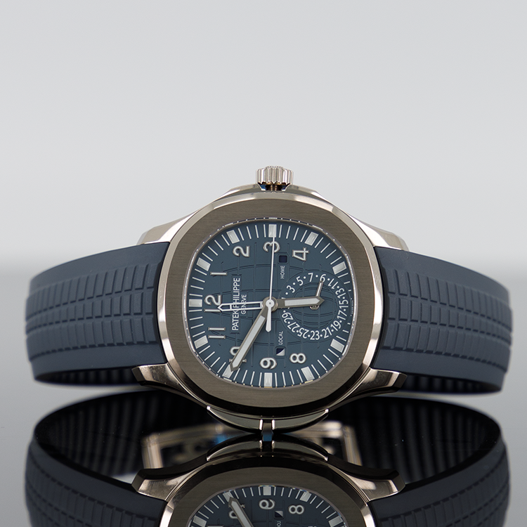 Patek Philippe 5164-G Aquanaut White Gold 40.8mm Blue Gray Dial