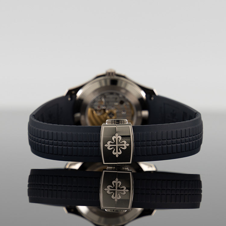Patek Philippe 5168G-001 Aquanaut 42.2mm Blue Dial
