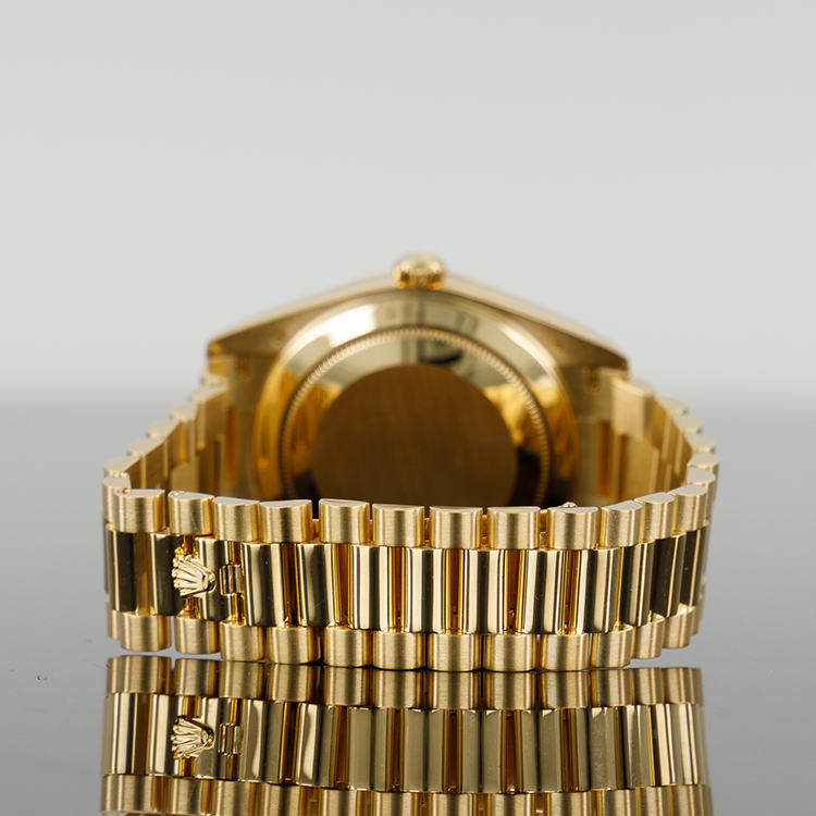 Rolex Day-Date 40mm Yellow Gold Champagne Roman Dial 228238
