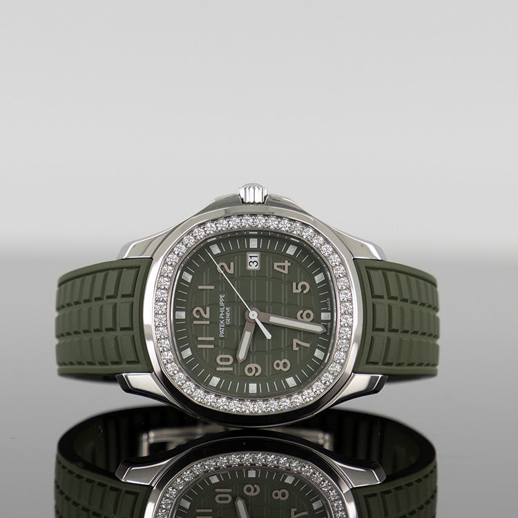 Patek Philippe 5267/200A-011/797 Aquanaut 38.8mm Luce Steel Quartz