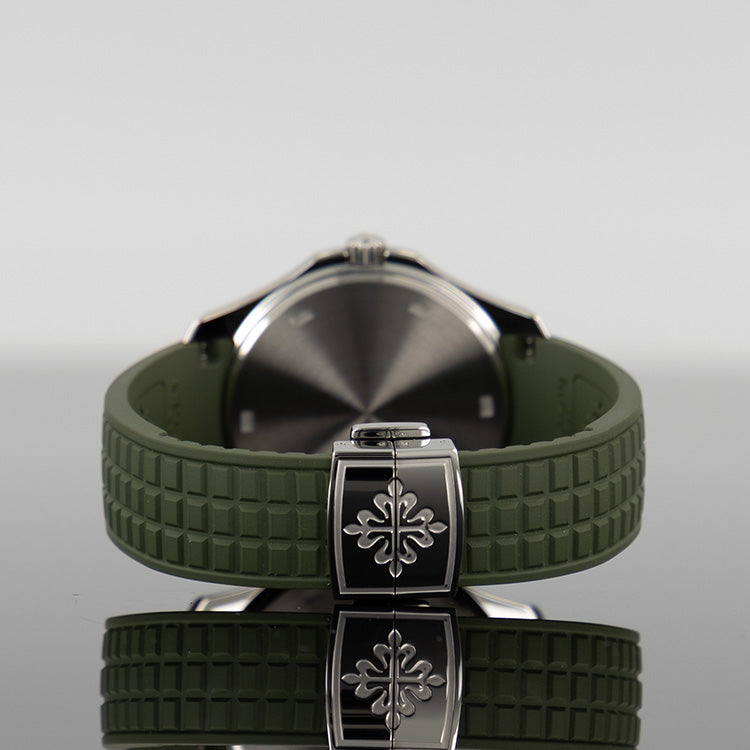 Patek Philippe 5267/200A-011/797 Aquanaut 38.8mm Luce Steel Quartz