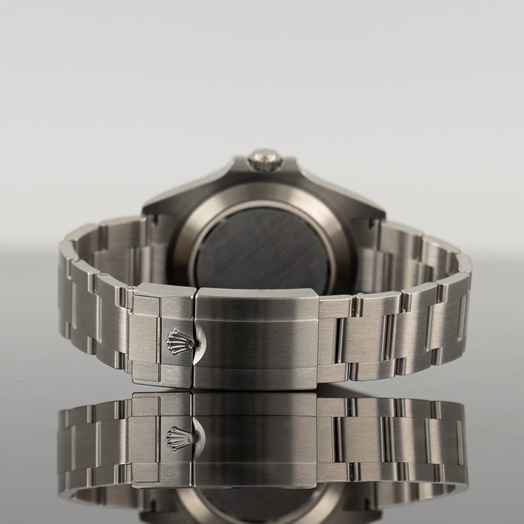 Rolex Explorer II 42mm Oystersteel White Dial 226570