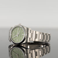 Rolex Oyster Perpetual 34mm Steel Pistachio Dial 124200 2