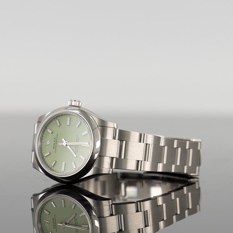 Rolex Oyster Perpetual 31mm Steel Pistacio Dial 277200